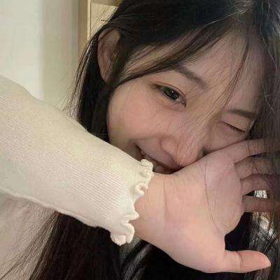 十三届全国人大四次会议在京开幕